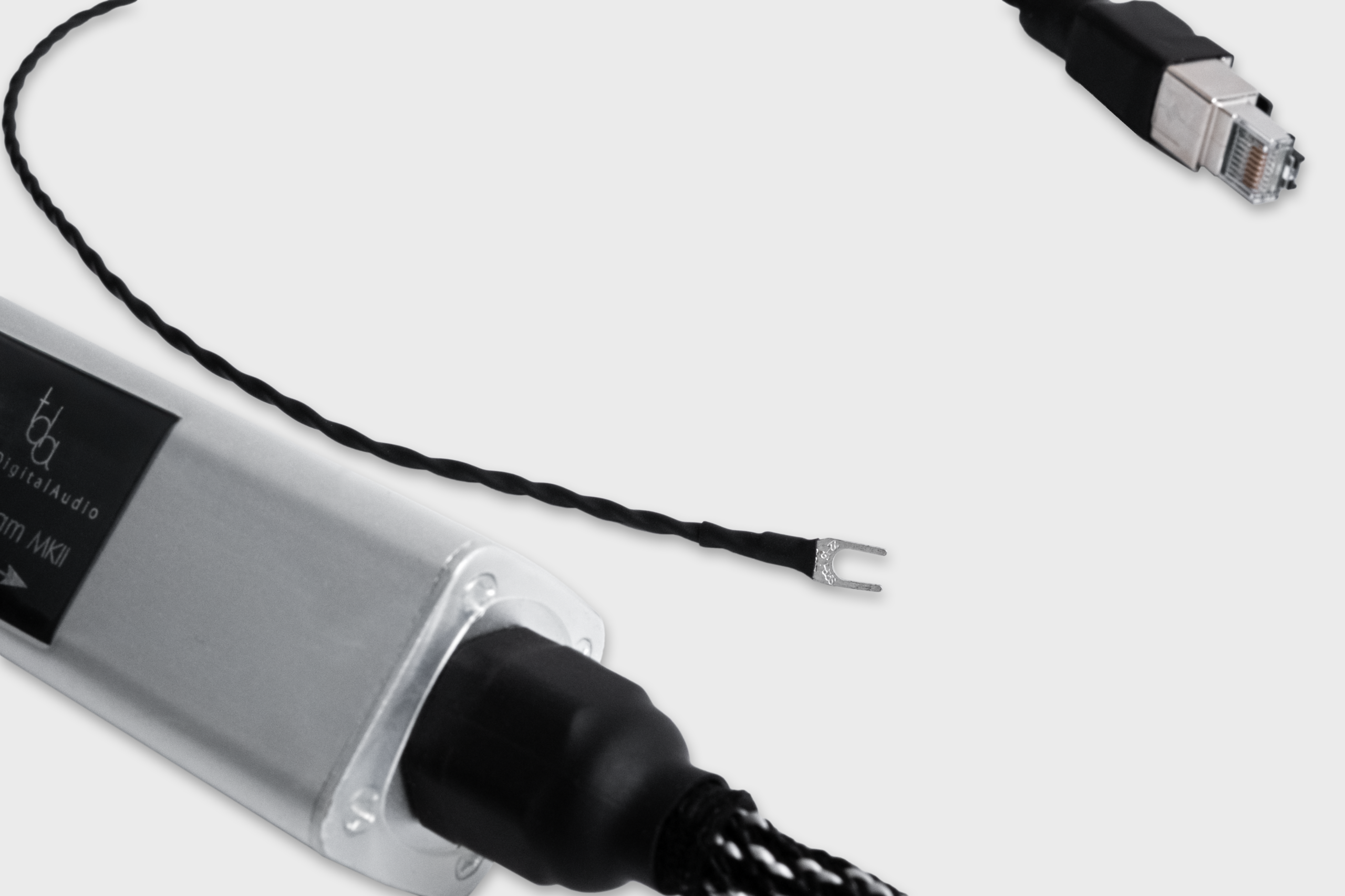 Ethernet-кабель Hologram MKII